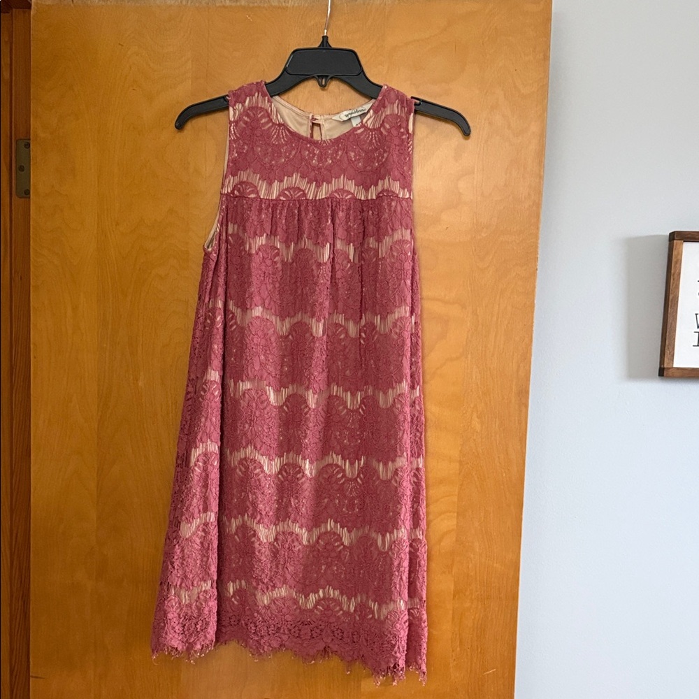 Speechless Mauve Lace Sleeveless Shift Dress